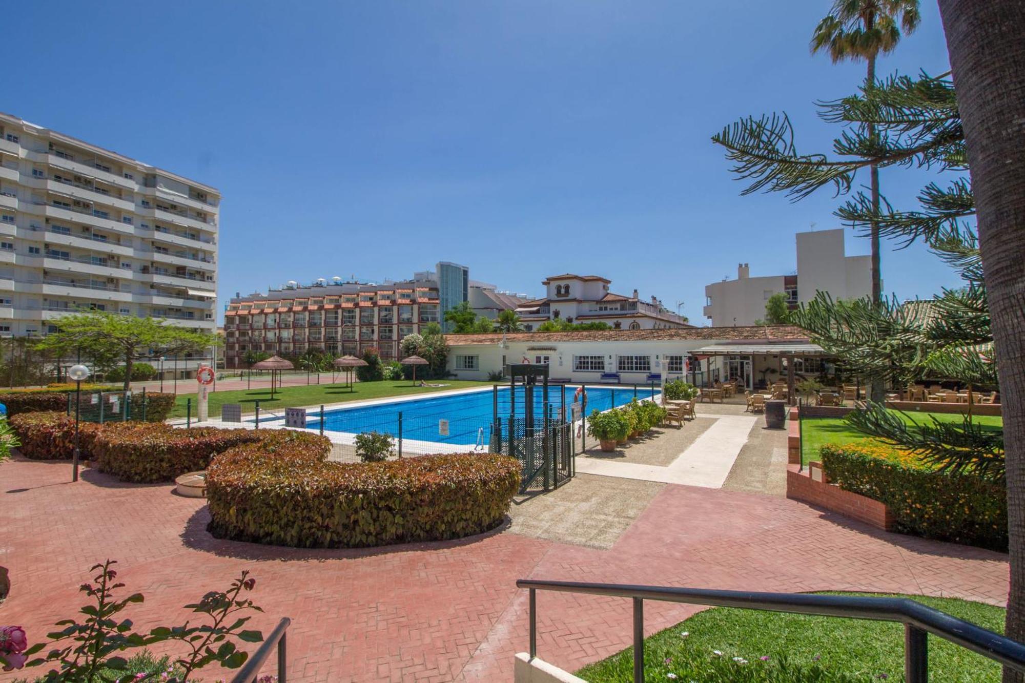 Carihuela Palace 418 By Ivi Real Estate توريمولينوس المظهر الخارجي الصورة